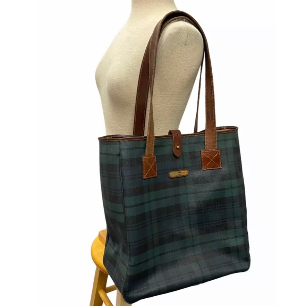 Authentic Polo Ralph Lauren
Green PVC leather Vintage Bag